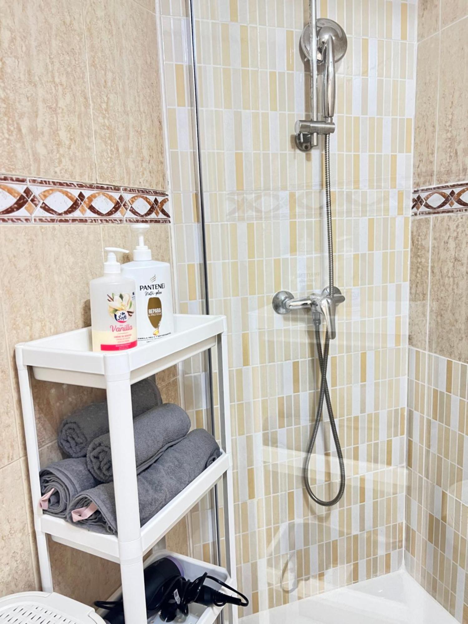 Renovated Cosy Studio 350 M Playa Del Cura, With Official Touristic License Torrevieja Eksteriør billede