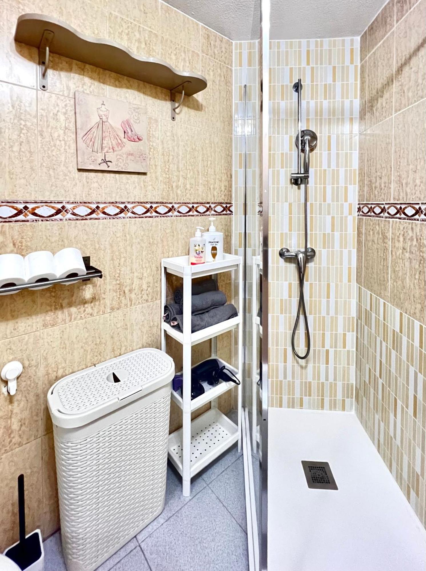 Renovated Cosy Studio 350 M Playa Del Cura, With Official Touristic License Torrevieja Eksteriør billede